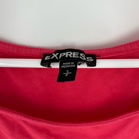 Express Vibrant Pink Top - Picture 2 of 6
